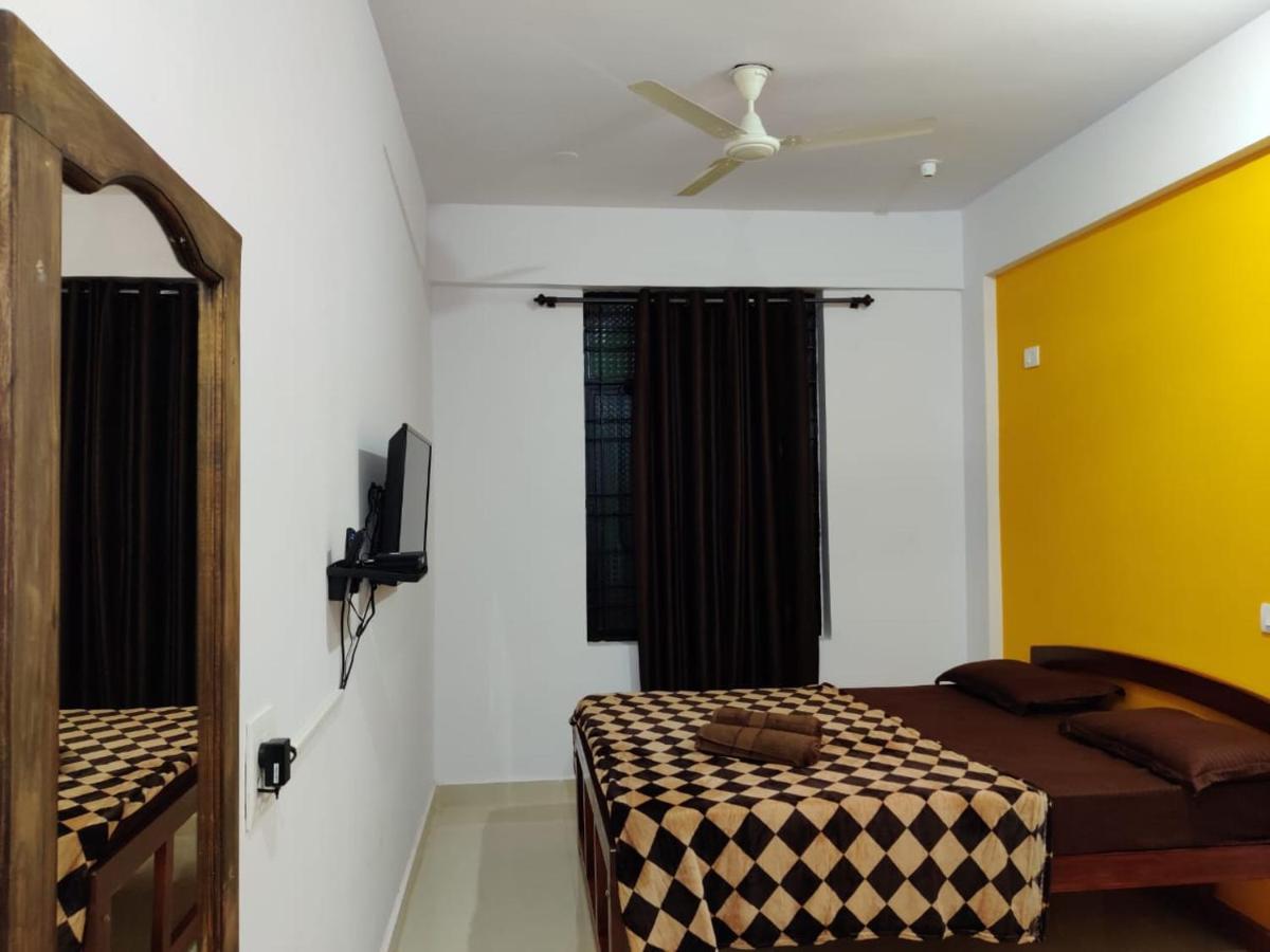 Rishi House Hotel Arambol Exterior foto